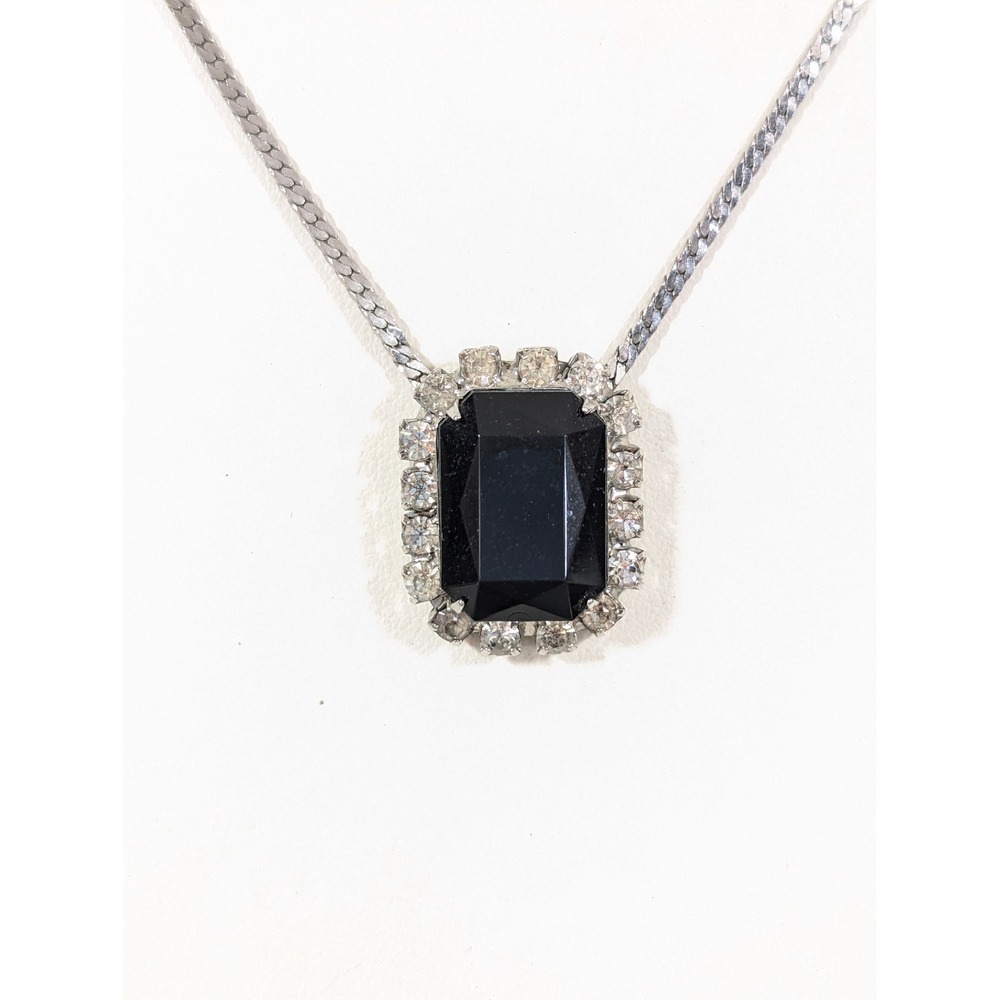 Rhinestone Halo‎ Necklace Black Center Silver Tone Pendant 18"